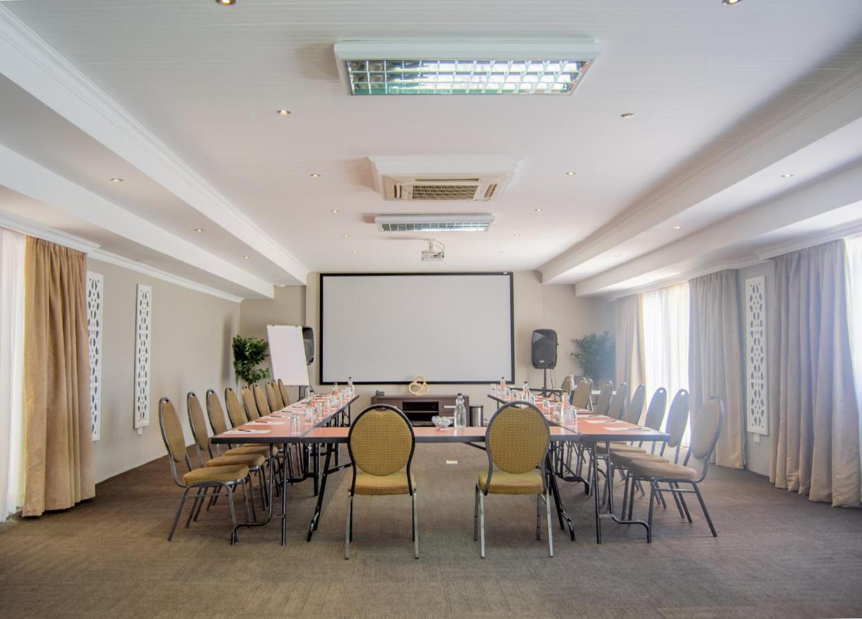 דרבנוויל Ruslamere Hotel And Conference Centre מראה חיצוני תמונה