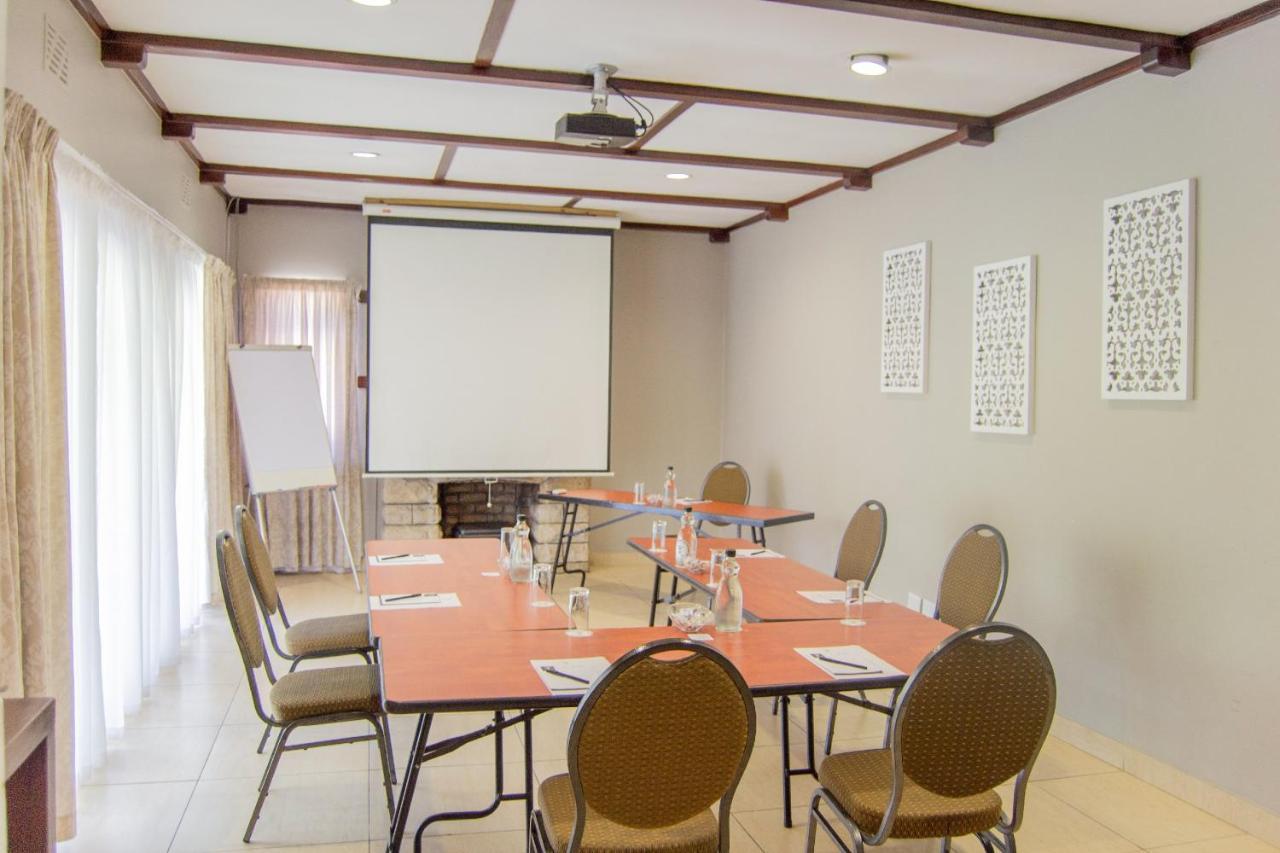 דרבנוויל Ruslamere Hotel And Conference Centre מראה חיצוני תמונה